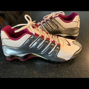 Nike Shox 11m almost new.